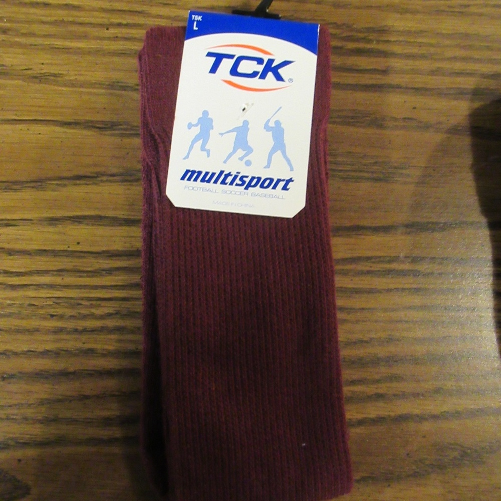 TCK Multisport Maroon Socks Large New with Tags